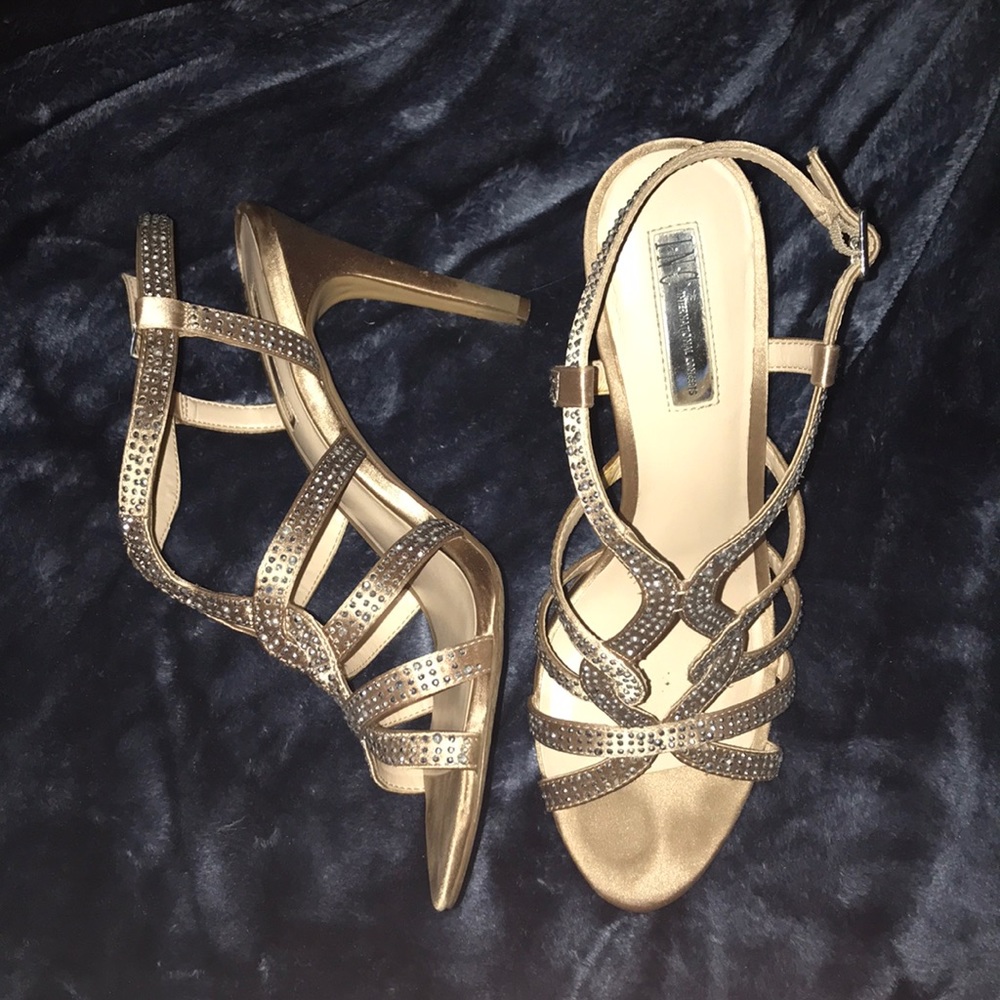 Heels - Picture 2 of 4
